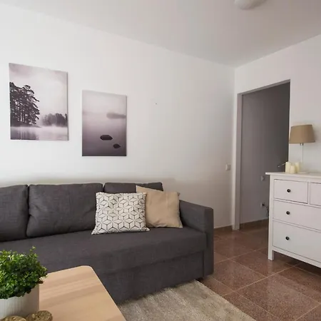 Apartment Acogedor Gara 54 *